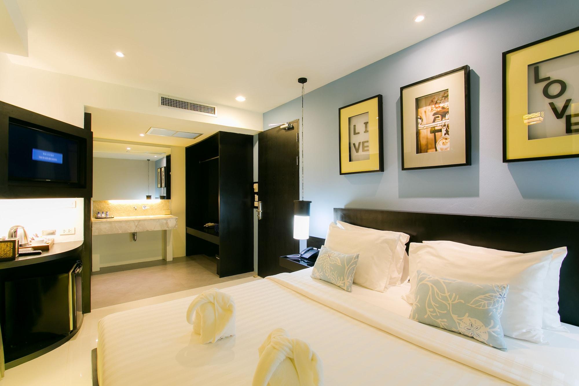 Отель The House Patong Экстерьер фото